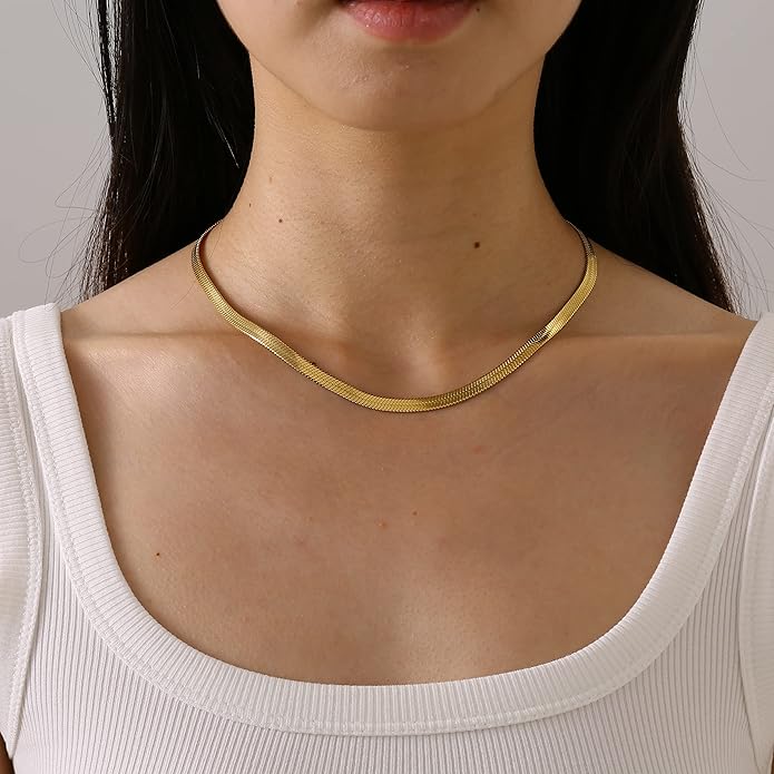 Dainty Chain Necklace for Women, 18K Gold Plated Coin Disc Choker Necklaces Simple Satellite Beaded Twisted Thin Paper Clip Chain Everyday Jewelry Gifts
