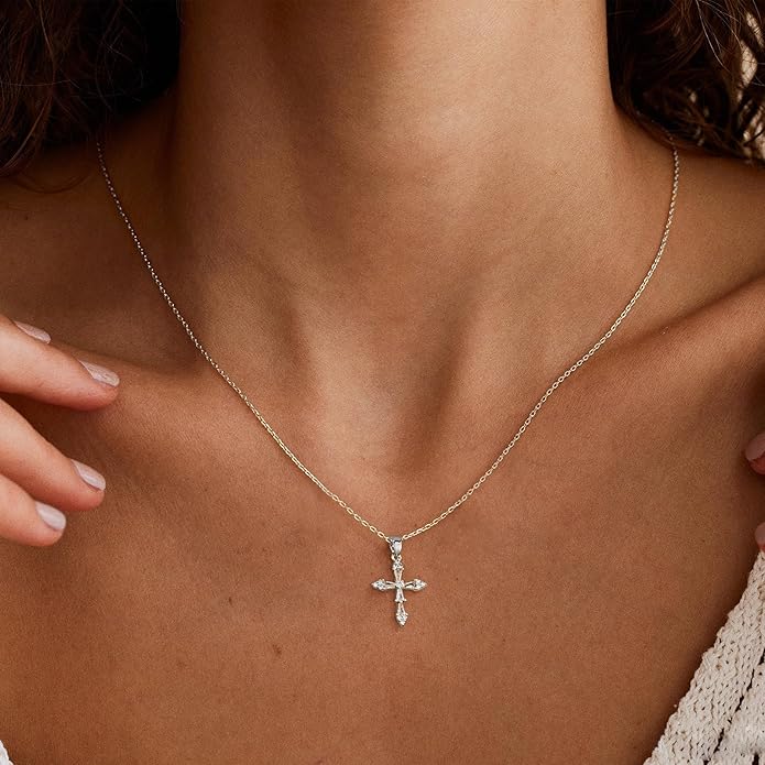VIROMY Gold Cross Necklace for Women - Dainty Diamond Cross Pendant Necklaces Non Tarnish Waterproof Necklace Simple Choker Minimalist Jewelry