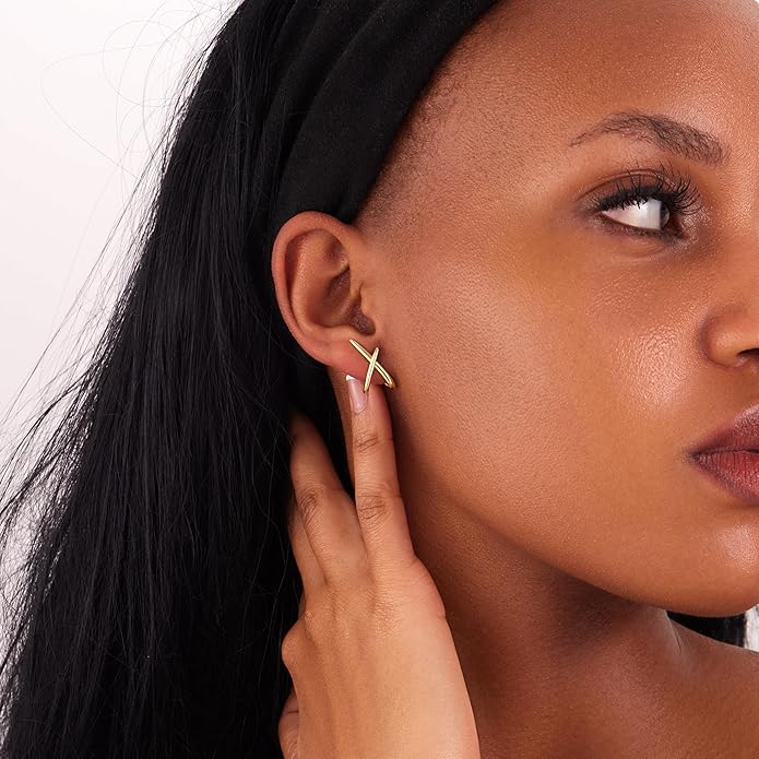 Gold Stud Earrings for Women Trendy, Simple Minimalist Gold Stud Earrings, Dainty Simple Earring for Women‘s Fashion Gifts