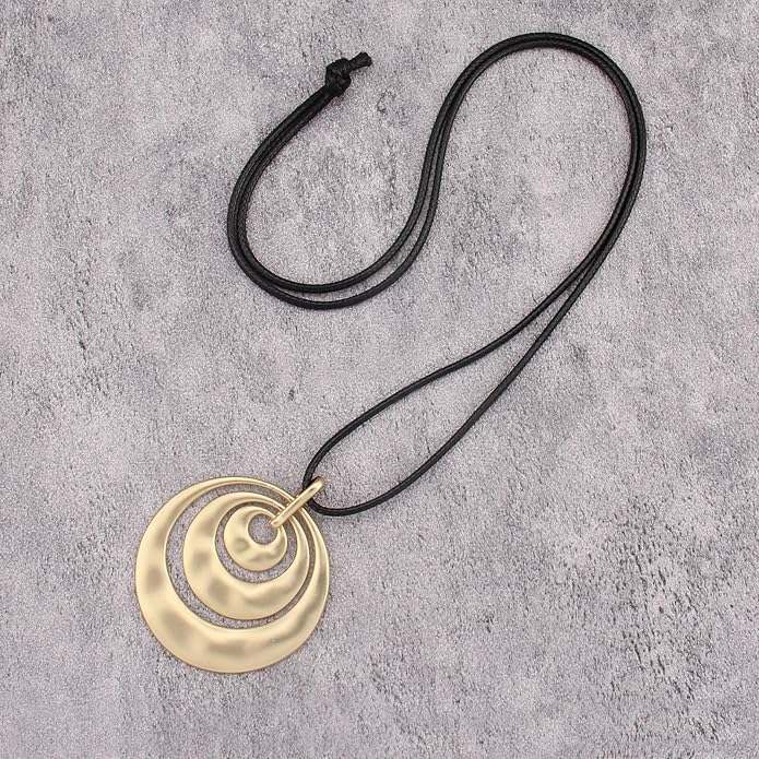 Boho Necklaces for Women Chunky Circle Necklace Layered Boho Circle Leather Choker Necklace Long Vintage Necklaces Bohemian Jewlery Gifts