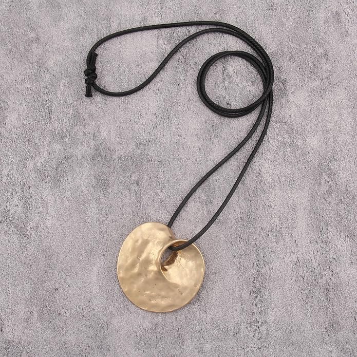 Boho Necklaces for Women Chunky Circle Necklace Layered Boho Circle Leather Choker Necklace Long Vintage Necklaces Bohemian Jewlery Gifts