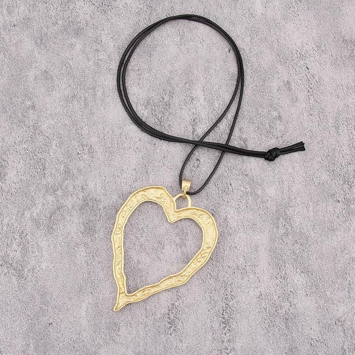 Boho Necklaces for Women Chunky Circle Necklace Layered Boho Circle Leather Choker Necklace Long Vintage Necklaces Bohemian Jewlery Gifts