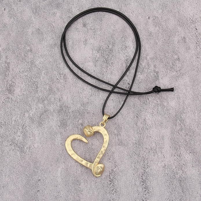 Boho Necklaces for Women Chunky Circle Necklace Layered Boho Circle Leather Choker Necklace Long Vintage Necklaces Bohemian Jewlery Gifts