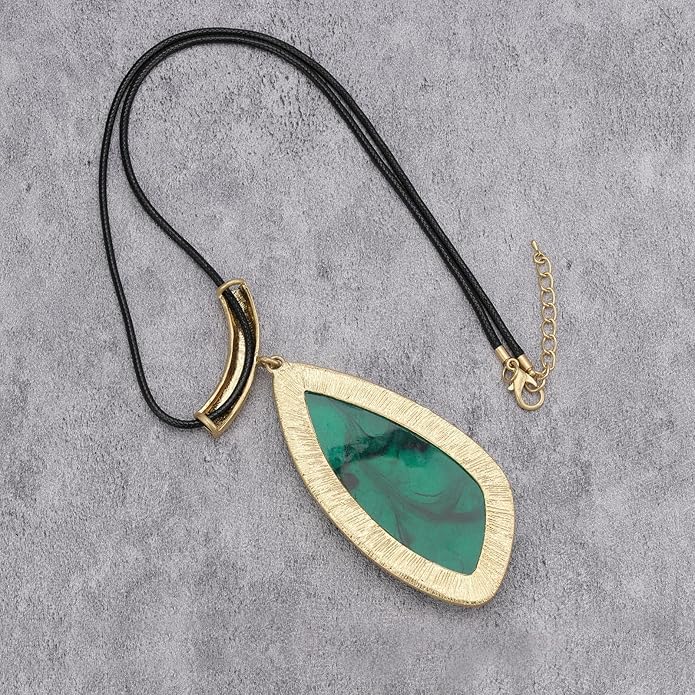 Boho Necklaces for Women Chunky Circle Necklace Layered Boho Circle Leather Choker Necklace Long Vintage Necklaces Bohemian Jewlery Gifts