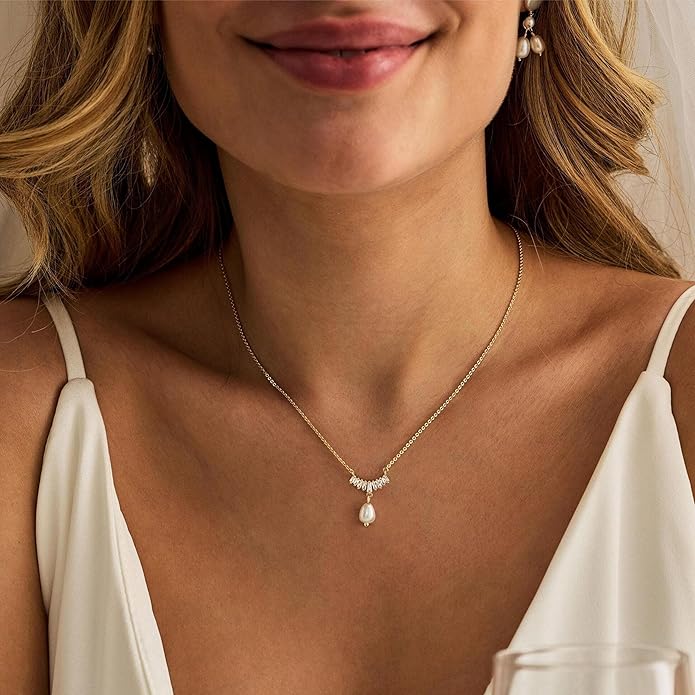 Pearl Necklace for Women Trendy,14k Gold Plated Necklace Dainty Wedding Necklace Small Cute Choker Necklace Beaded Lariat Drop Necklace Vintage Waterproof Jewelry for Women Gold Jewelry Fashion Gifts