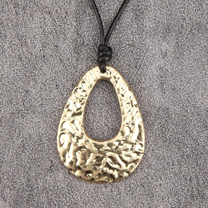 Boho Necklaces for Women Chunky Circle Necklace Layered Boho Circle Leather Choker Necklace Long Vintage Necklaces Bohemian Jewlery Gifts