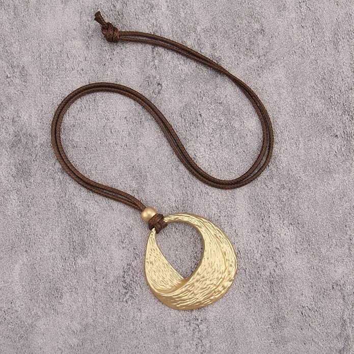 Boho Necklaces for Women Chunky Circle Necklace Layered Boho Circle Leather Choker Necklace Long Vintage Necklaces Bohemian Jewlery Gifts