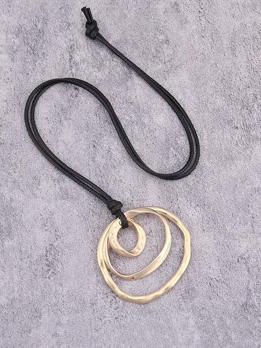 Boho Necklaces for Women Chunky Circle Necklace Layered Boho Circle Leather Choker Necklace Long Vintage Necklaces Bohemian Jewlery Gifts