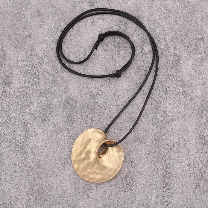 Boho Necklaces for Women Chunky Circle Necklace Layered Boho Circle Leather Choker Necklace Long Vintage Necklaces Bohemian Jewlery Gifts