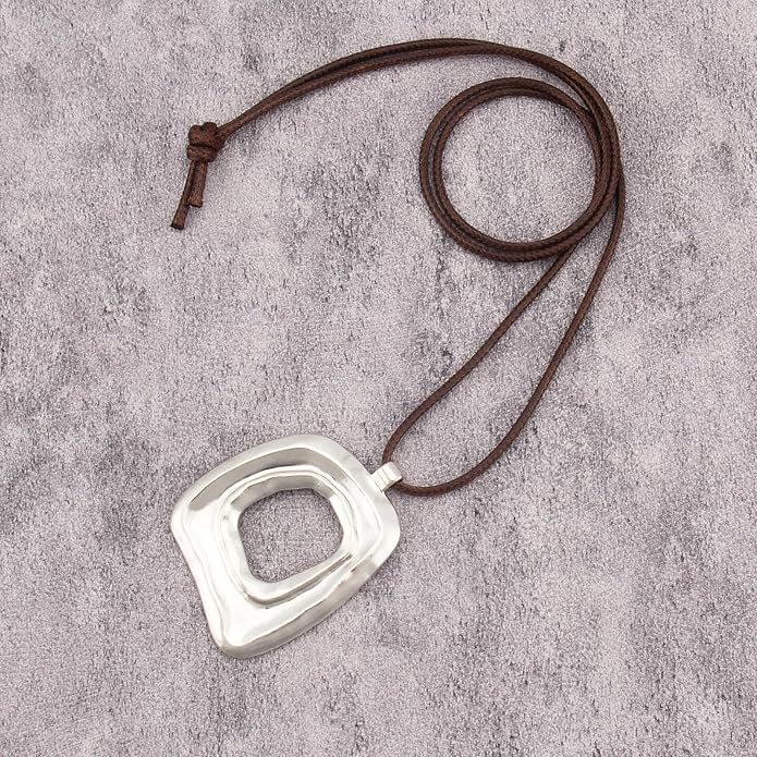 Boho Necklaces for Women Chunky Circle Necklace Layered Boho Circle Leather Choker Necklace Long Vintage Necklaces Bohemian Jewlery Gifts