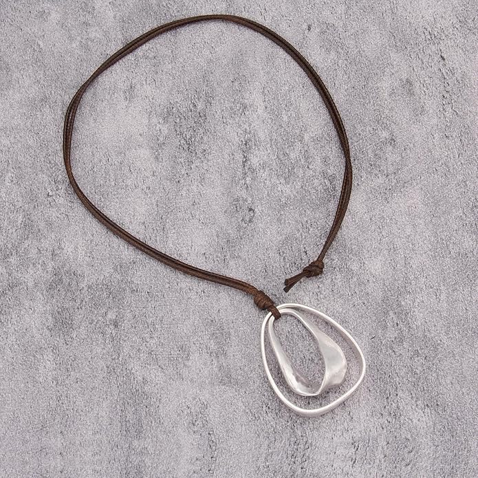 Boho Necklaces for Women Chunky Circle Necklace Layered Boho Circle Leather Choker Necklace Long Vintage Necklaces Bohemian Jewlery Gifts