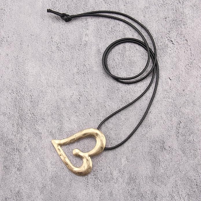 Boho Necklaces for Women Chunky Circle Necklace Layered Boho Circle Leather Choker Necklace Long Vintage Necklaces Bohemian Jewlery Gifts