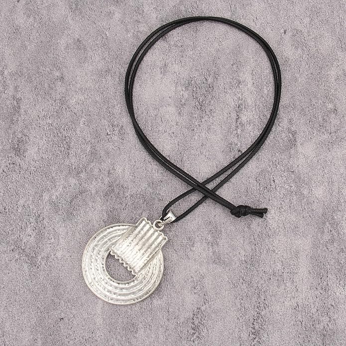 Boho Necklaces for Women Chunky Circle Necklace Layered Boho Circle Leather Choker Necklace Long Vintage Necklaces Bohemian Jewlery Gifts
