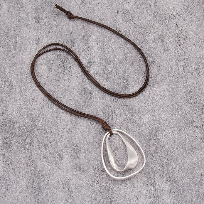 Boho Necklaces for Women Chunky Circle Necklace Layered Boho Circle Leather Choker Necklace Long Vintage Necklaces Bohemian Jewlery Gifts