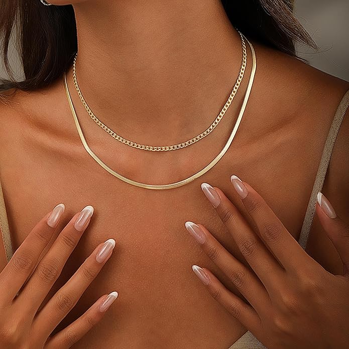 Moodear Layered Necklace for Women Trendy Chunky 14K Gold Plated/Sliver Plated Chain Necklace Cuban Link Paperclip Chain Toggle Clasp Necklace Fashion Jewelry