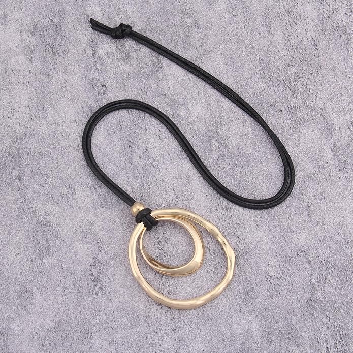 Boho Necklaces for Women Chunky Circle Necklace Layered Boho Circle Leather Choker Necklace Long Vintage Necklaces Bohemian Jewlery Gifts