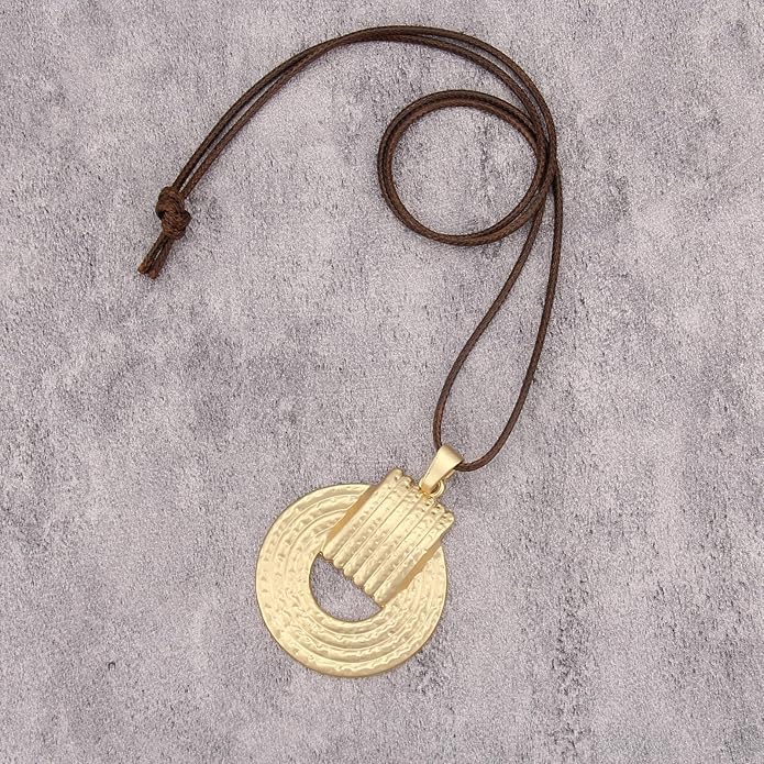 Boho Necklaces for Women Chunky Circle Necklace Layered Boho Circle Leather Choker Necklace Long Vintage Necklaces Bohemian Jewlery Gifts