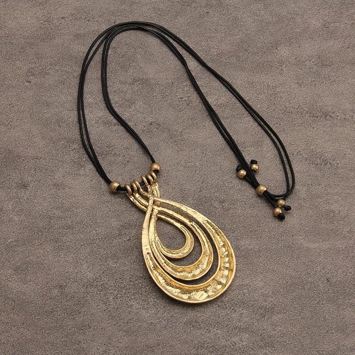 Boho Necklaces for Women Chunky Circle Necklace Layered Boho Circle Leather Choker Necklace Long Vintage Necklaces Bohemian Jewlery Gifts