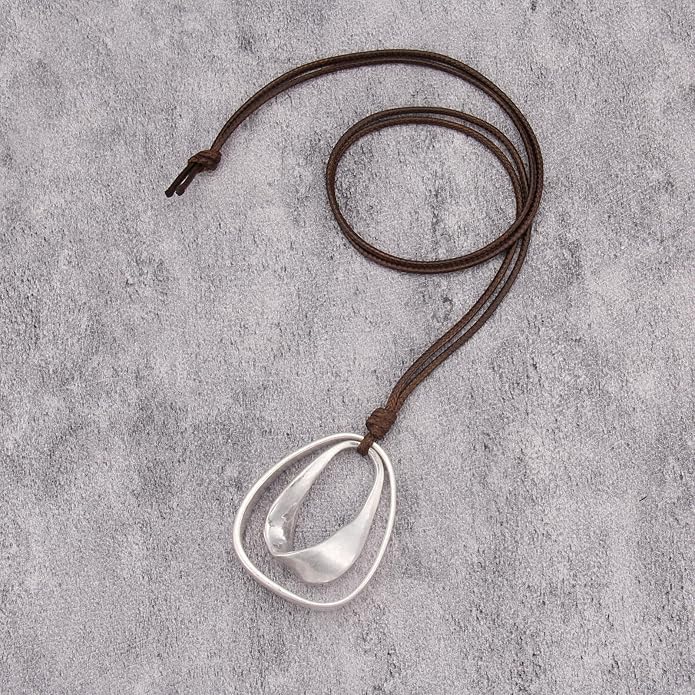 Boho Necklaces for Women Chunky Circle Necklace Layered Boho Circle Leather Choker Necklace Long Vintage Necklaces Bohemian Jewlery Gifts