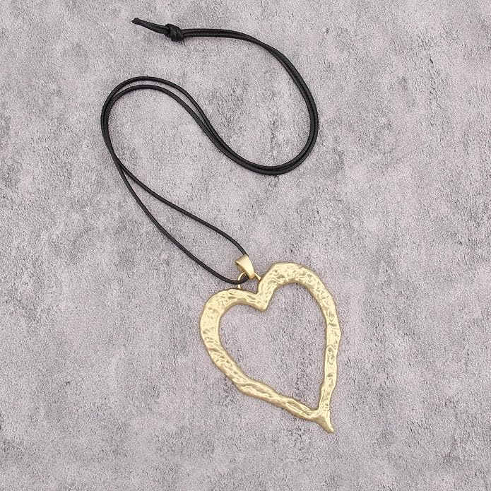 Boho Necklaces for Women Chunky Circle Necklace Layered Boho Circle Leather Choker Necklace Long Vintage Necklaces Bohemian Jewlery Gifts