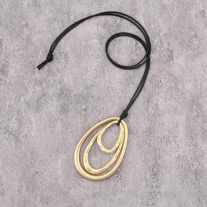 Boho Necklaces for Women Chunky Circle Necklace Layered Boho Circle Leather Choker Necklace Long Vintage Necklaces Bohemian Jewlery Gifts