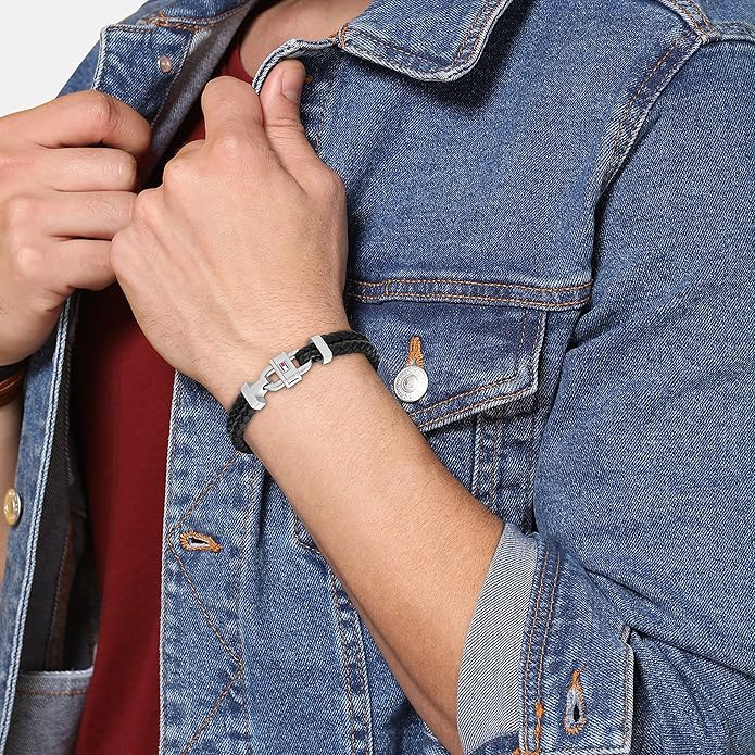 Tommy Hilfiger Men's Jewelry Carabiner Leather Bracelet